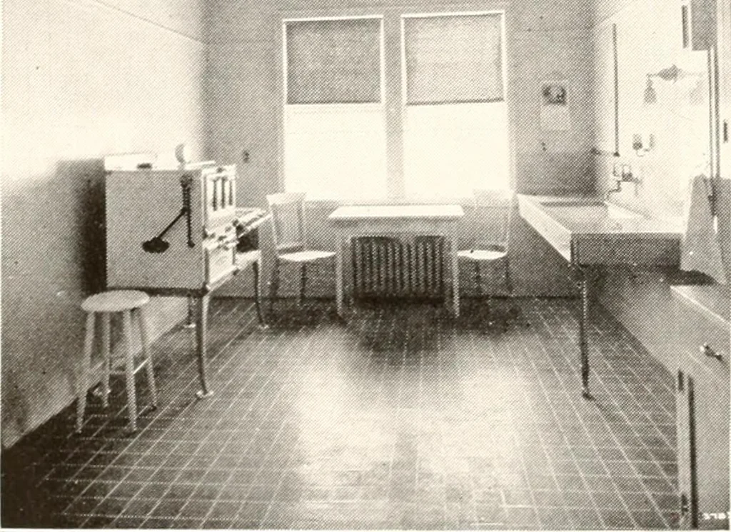 An illustration from Handbook for architects and builders, 1898, leaf 82
