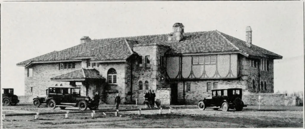 An illustration from Handbook for architects and builders, 1898, leaf 26