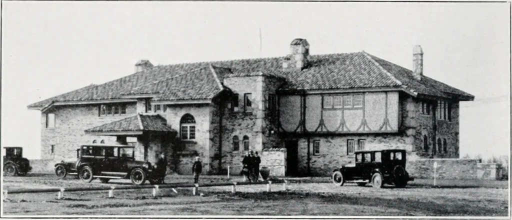An illustration from Handbook for architects and builders, 1898, leaf 26