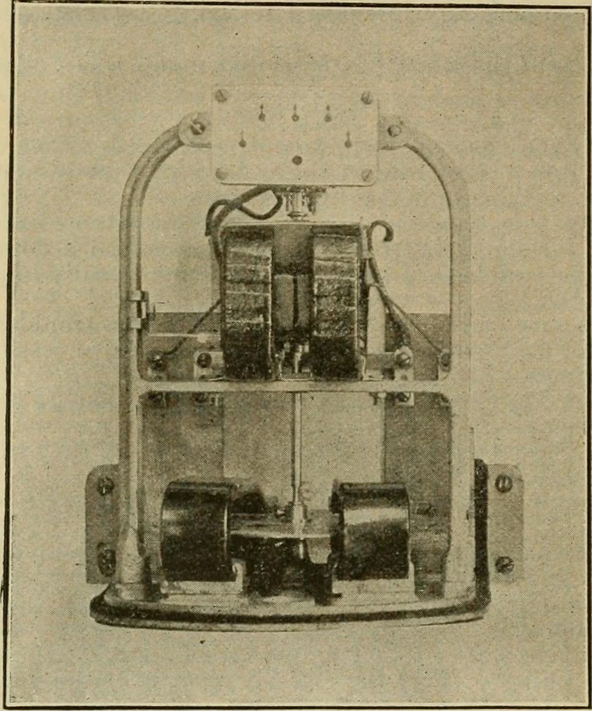 An illustration from Handbook for the use of electricians in the operation and care of electrical machinery and apparatus of the U.S. seacoast defenses, 1902, leaf 117