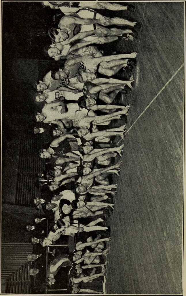 An illustration from Handbook of athletic games for players, instructors, and spectators, comprising fifteen major ball games, track and field athletics and rowing races, 1916, leaf 538