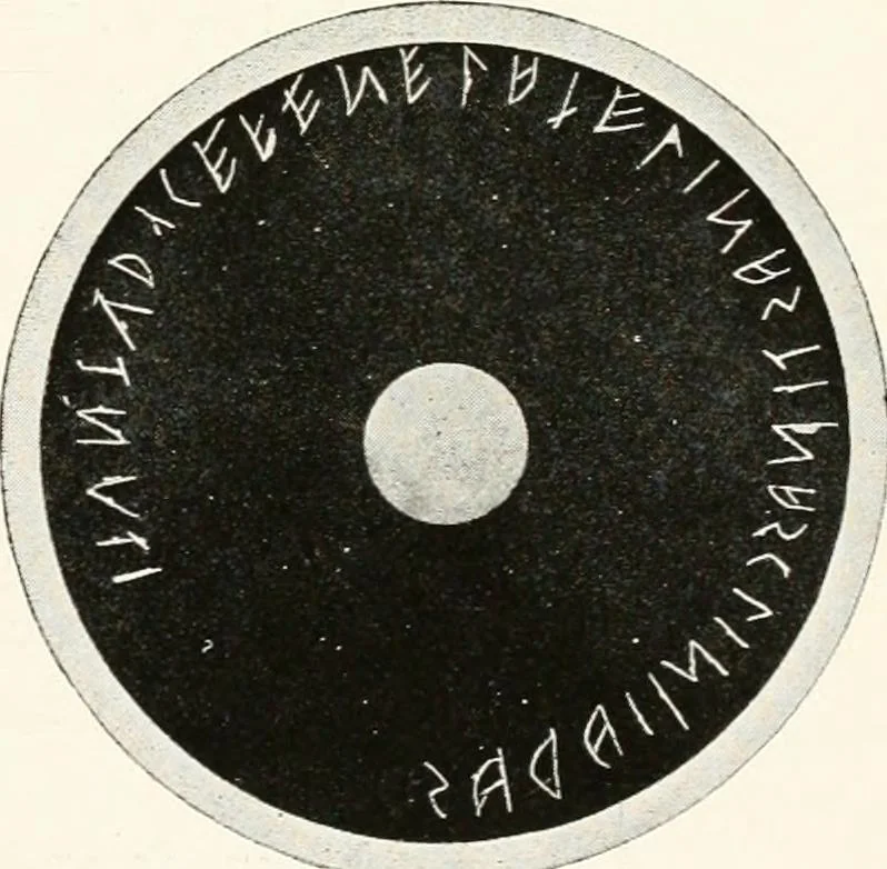 An illustration from A handbook of Attic red-figured vases signed by or attributed to the various masters of the sixth and fifth centuries B. C., 1919, leaf 262