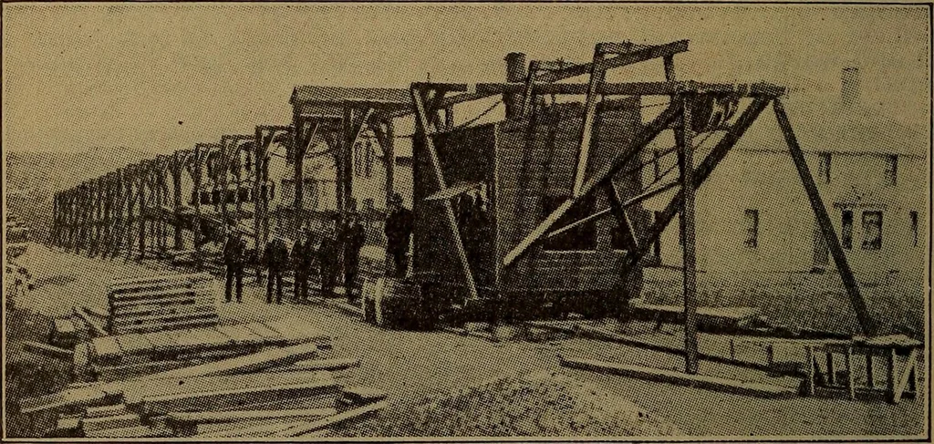 An illustration from Handbook of construction plant, its cost and efficiency, 1918, leaf 646