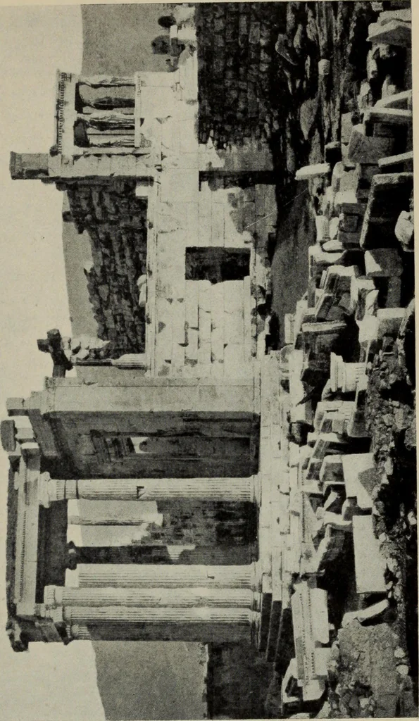 An illustration from A handbook of Greek and Roman sculpture, 1905, leaf 199