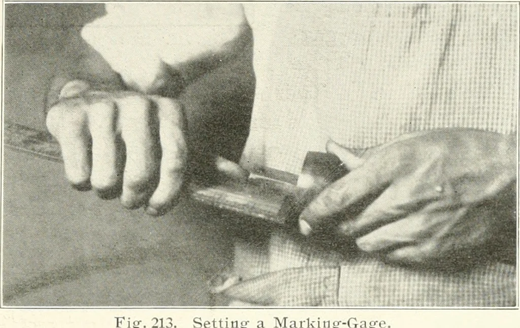 An illustration from Handwork in wood, 1910, leaf 122