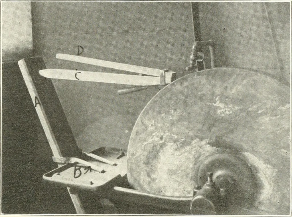 An illustration from Handwork in wood, 1910, leaf 126
