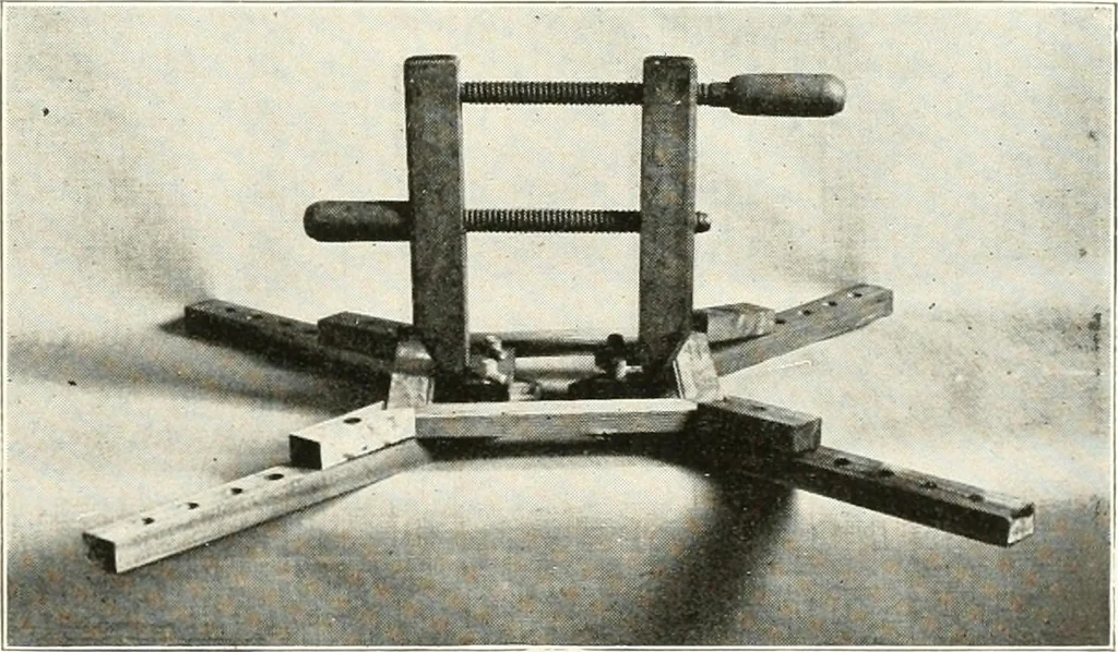 An illustration from Handwork in wood, 1910, leaf 174
