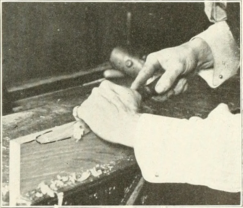 An illustration from Handwork in wood, 1910, leaf 192