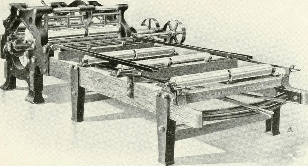An illustration from Handwork in wood, 1910, leaf 44