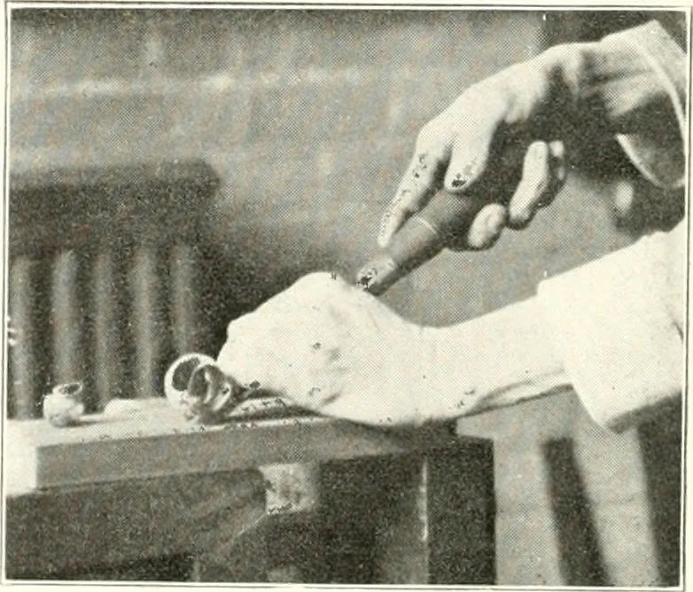 An illustration from Handwork in wood, 1910, leaf 67