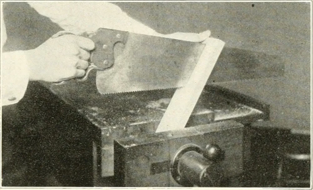 An illustration from Handwork in wood, 1910, leaf 72