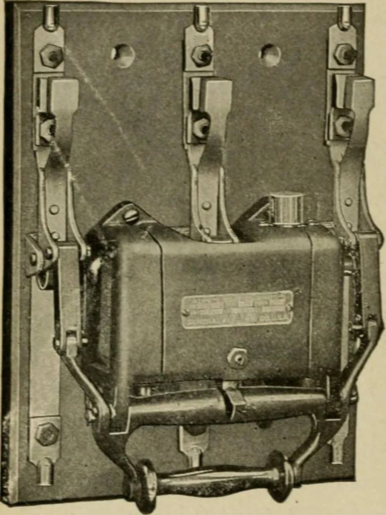 An illustration from Hawkins electrical guide. Questions, answers & illustrations; a progressive course of study for engineers, electricians, students and those desiring to acquire a working knowledge of electricity and its applications; a practical treatise, 1914, leaf 71