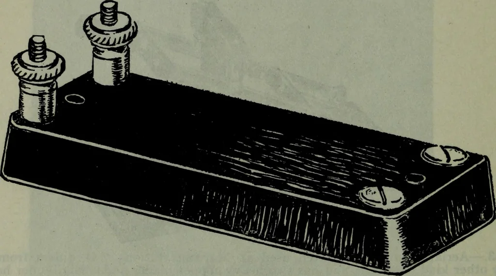 An illustration from Hawkins electrical guide ... : questions, answers & illustrations : a progressive course of study for engineers, electricians, students and those desiring to acquire a working knowledge of electricity and its applications ; a practical treatise, 1914, leaf 215