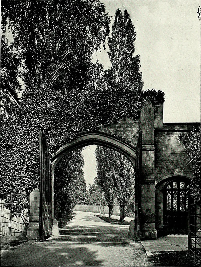 An illustration from Henderson's picturesque gardens and ornamental gardening illustrated, 1908, leaf 14