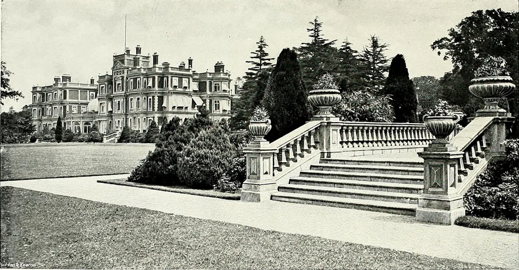 An illustration from Henderson's picturesque gardens and ornamental gardening illustrated, 1908, leaf 25