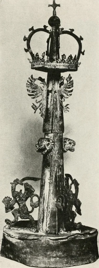 An illustration from Heraldry as art : an account of its development and practice, chiefly in England, 1907, leaf 225