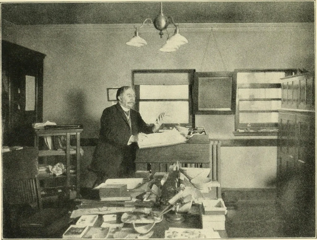 An illustration from Hilprecht anniversary volume. Studies in Assyriology and archaeology dedicated to Hermann V. Hilprecht upon the twenty-fifth anniversary of his doctorate and his fiftieth birthday (July 28), 1909, leaf 8