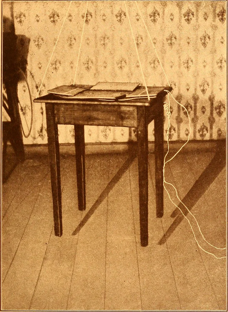 An illustration from Hints and observations for those investigating the phenomena of spiritualism, 1918, leaf 95
