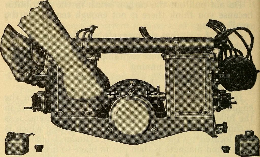 An illustration from Hispano-Suiza aeronautical engines, Birkigt patents. Instruction book, September, 1918, series no. 6H, 1918, leaf 62