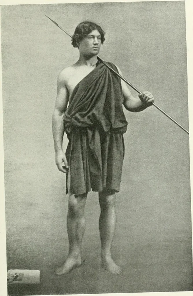 An illustration from Histoire du costume antique d'après des études sur le modèle vivant, 1922, leaf 66