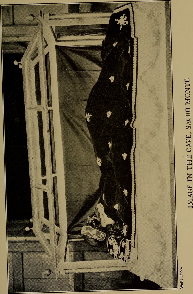 An illustration from Historic churches in Mexico, 1915, leaf 138