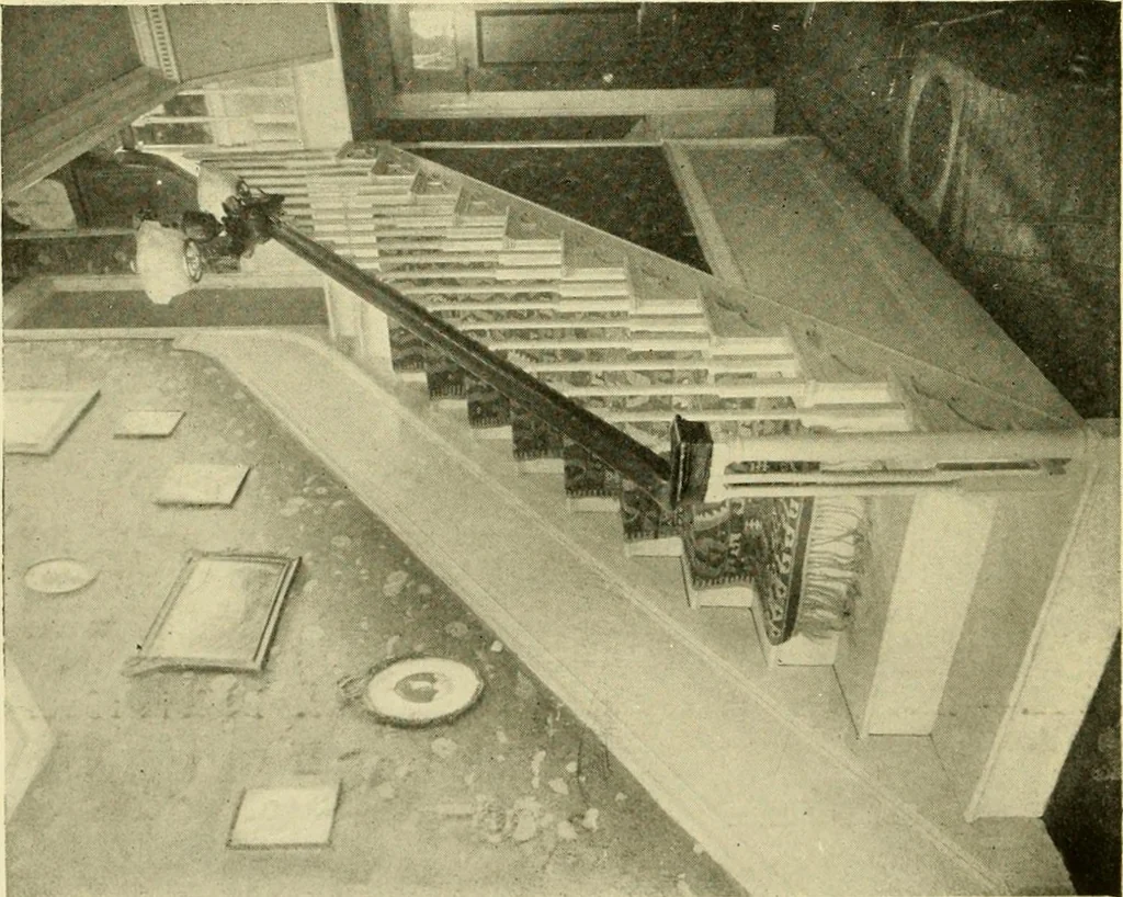 An illustration from Historic homes of New England, 1914, leaf 31
