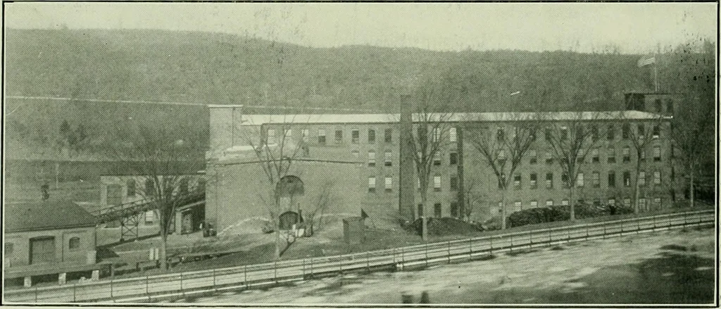 An illustration from History of American textiles : with kindred and auxiliary industries (illustrated), 1922, leaf 225