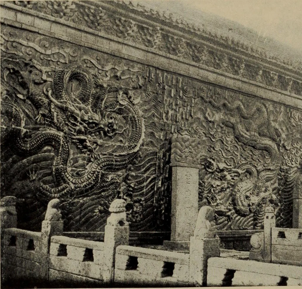 An illustration from History of art, 1921, leaf 117