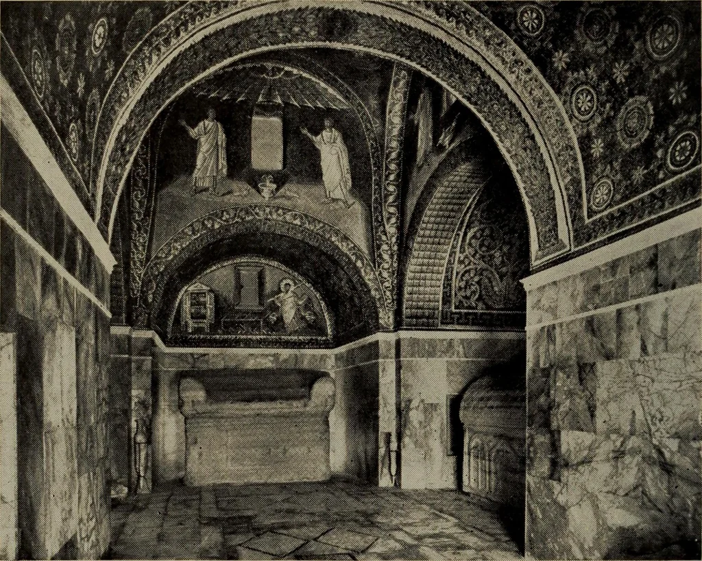 An illustration from History of art, 1921, leaf 237