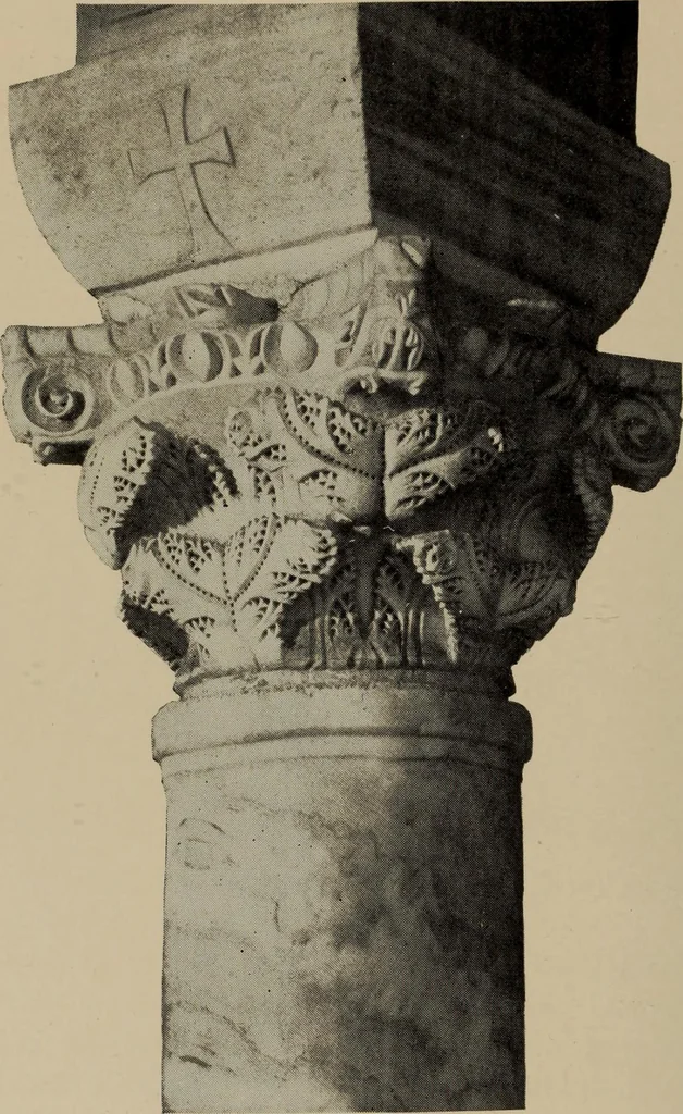 An illustration from History of art, 1921, leaf 241