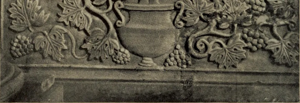 An illustration from History of art, 1921, leaf 253