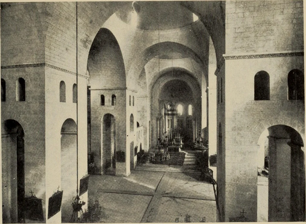 An illustration from History of art, 1921, leaf 254