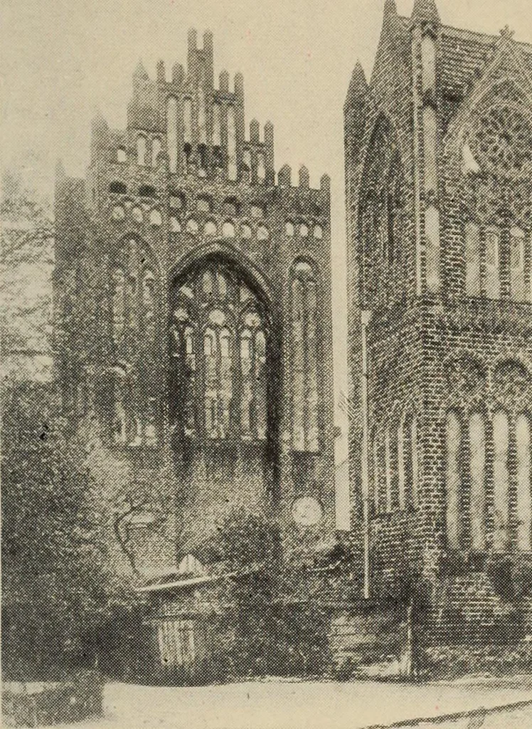An illustration from History of art, 1921, leaf 388
