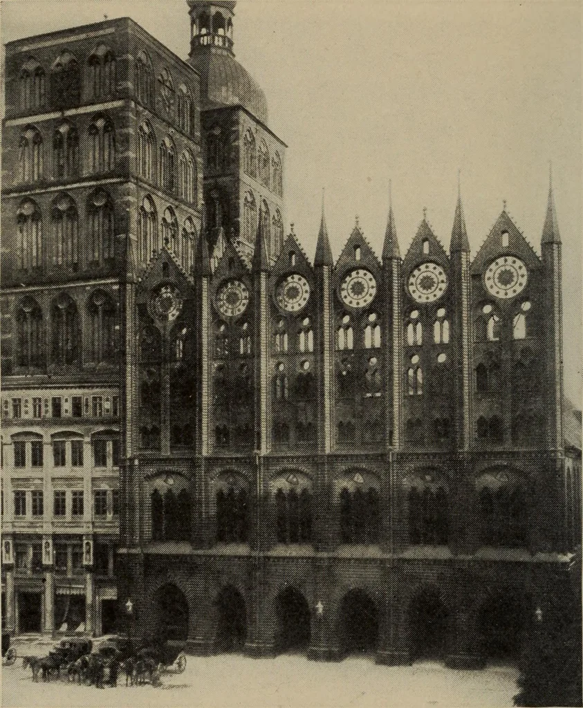 An illustration from History of art, 1921, leaf 389