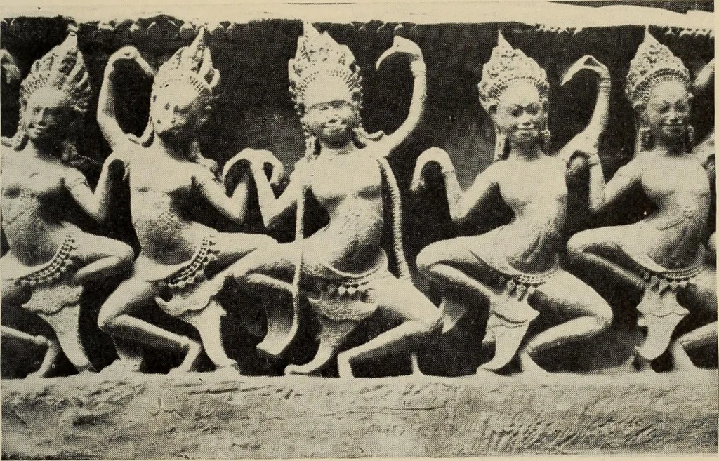 An illustration from History of art, 1921, leaf 72