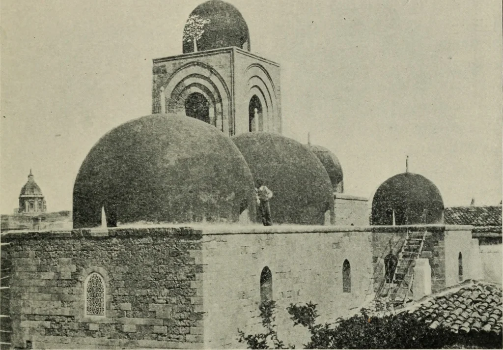 An illustration from A history of architecture in Italy from the time of Constantine to the dawn of the renaissance, 1901, leaf 108