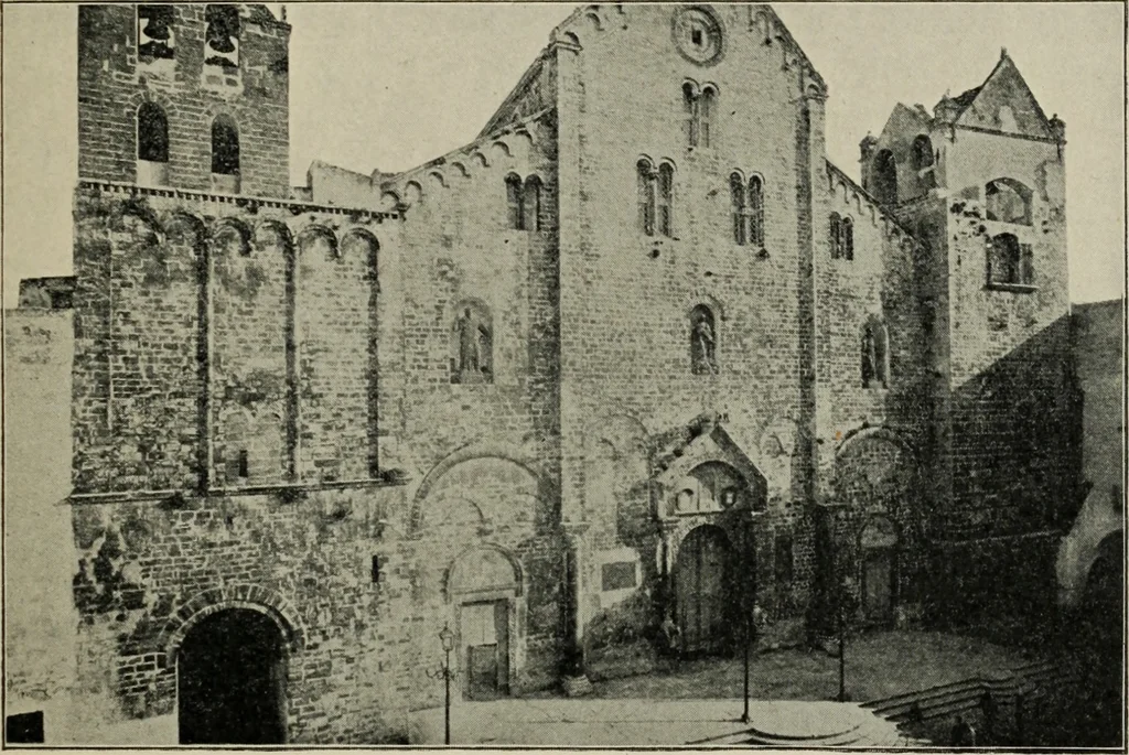 An illustration from A history of architecture in Italy from the time of Constantine to the dawn of the renaissance, 1901, leaf 30