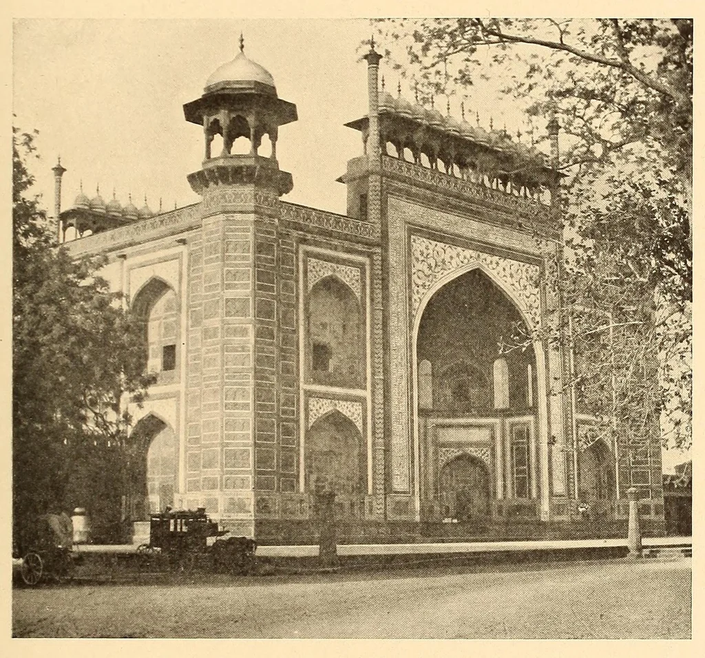 An illustration from A history of architecture, 1906, leaf 307