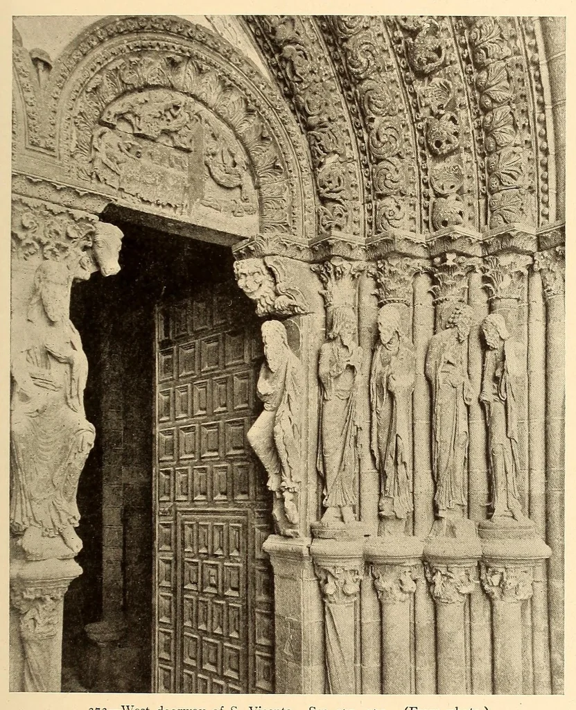 An illustration from A history of architecture, 1906, leaf 487