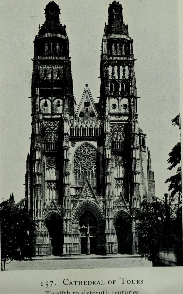 An illustration from A History of art, 1922, leaf 347
