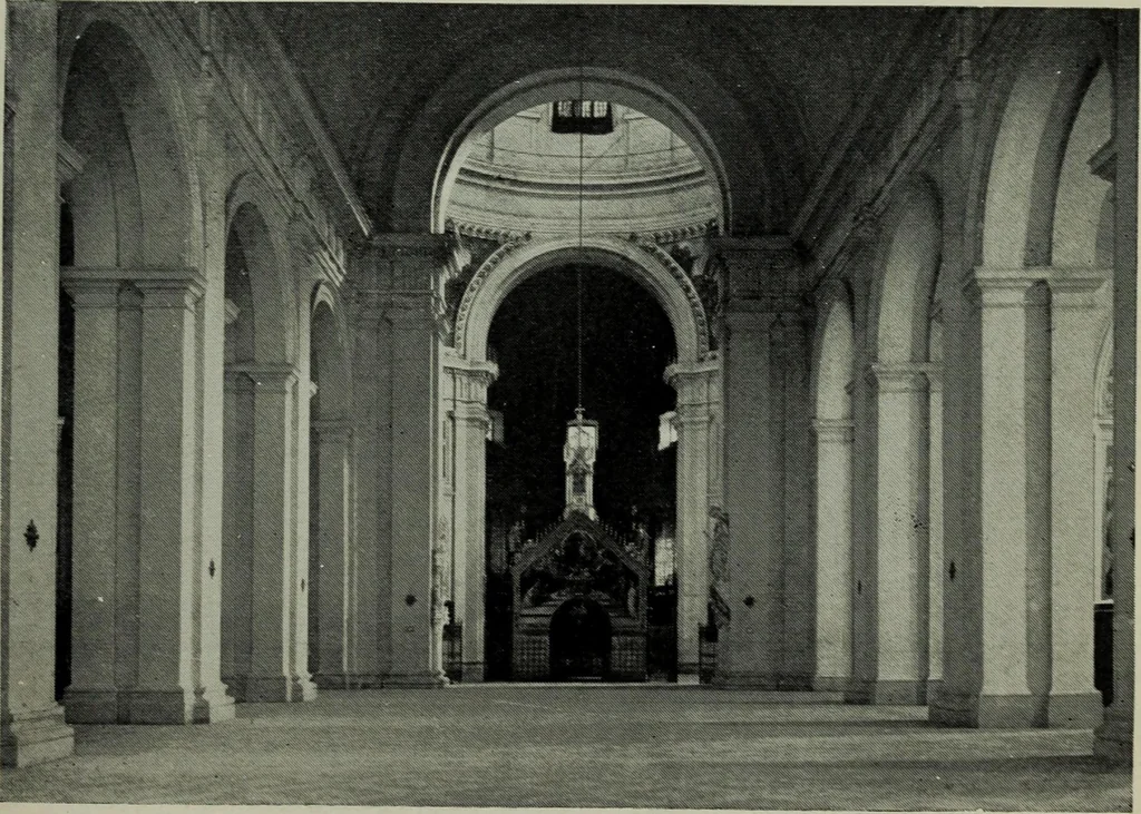 An illustration from A History of art, 1922, leaf 40