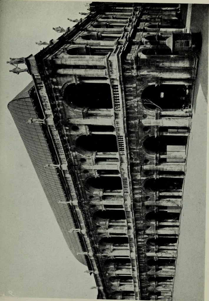 An illustration from A History of art, 1922, leaf 56