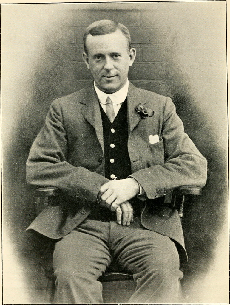 An illustration from The history of the Christ's College Boat Club, 1922, leaf 9