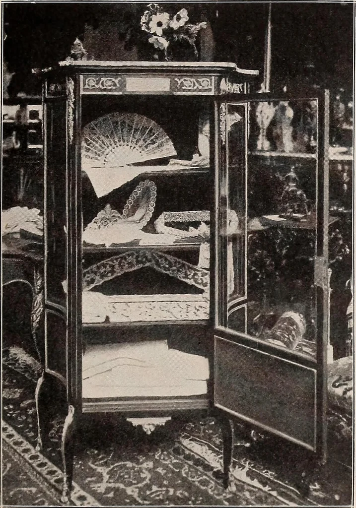 An illustration from A history of hand-made lace : dealing with the origin of lace, the growth of the great lace centres, the mode of manufacture, the methods of distinguishing and the care of various kinds of lace, 1900, leaf 130