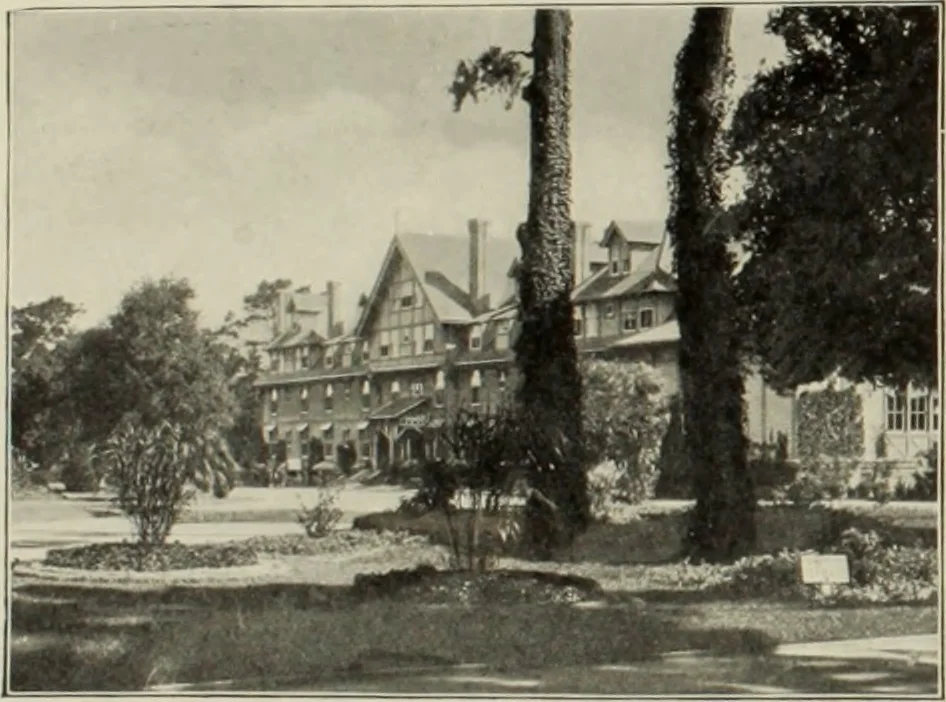An illustration from The history of pilgrimage of Washington Commandery, No. 1, Knights Templar, Hartford, Conn. to the twenty-ninth Triennial Conclave of the Grand Encampment of Knights Templar of the United States of America, held in the city of San Francisco, California, September fourth to September tenth, nineteen hundred and four, 1905, leaf 20