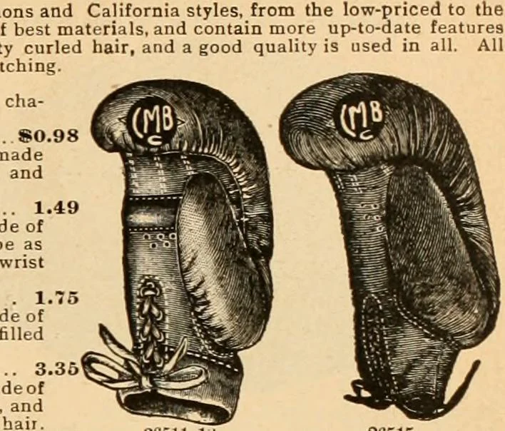 An illustration from Holiday specialties : jewelry, watches, silverware, musical goods, leather goods, sporting goods, etc., 1900, leaf 30