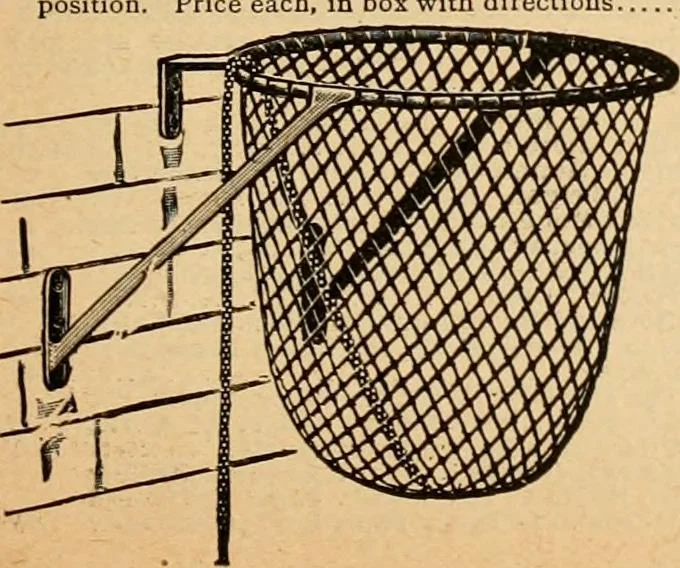 An illustration from Holiday specialties : jewelry, watches, silverware, musical goods, leather goods, sporting goods, etc., 1900, leaf 32