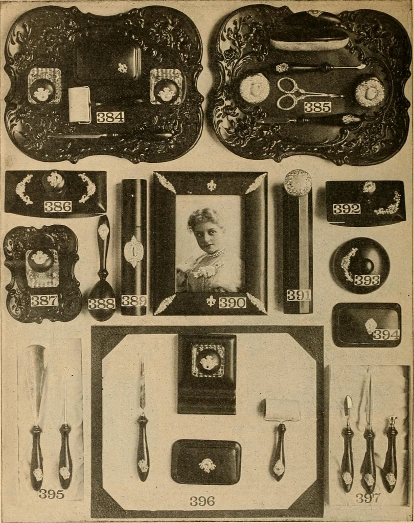 An illustration from Holiday specialties : jewelry, watches, silverware, musical goods, leather goods, sporting goods, etc., 1900, leaf 33