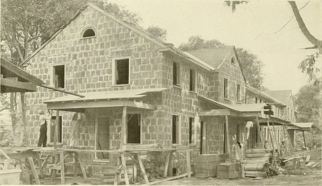 An illustration from Hollow tile for the home., 1920, leaf 33