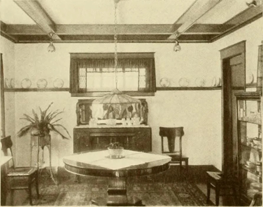 An illustration from Homes of character., 1920, leaf 19